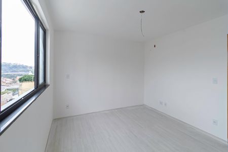 Casa à venda com 128m², 3 quartos e 2 vagasSuíte