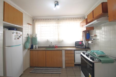 Casa à venda com 134m², 4 quartos e 5 vagasCozinha 