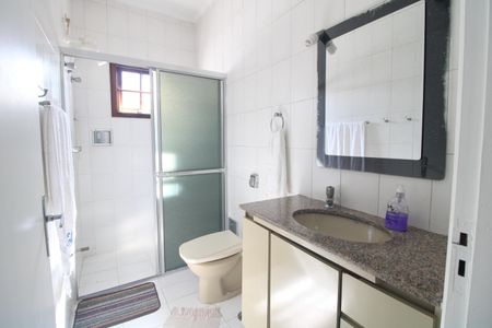 Casa à venda com 134m², 4 quartos e 5 vagasBanheiro Social