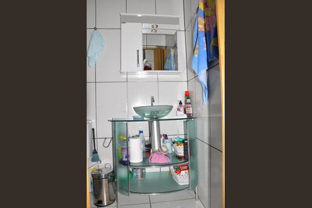Casa à venda com 120m², 3 quartos e sem vaga Casa à venda com 120m², 3 quartos e sem vagaBanheiro Social