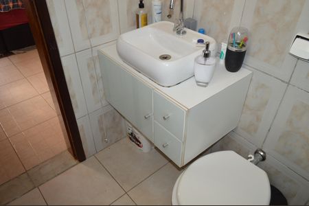 Casa à venda com 170m², 3 quartos e 1 vagaBanheiro da Suíte 2