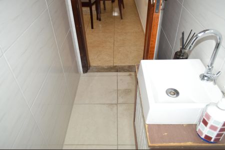 Casa à venda com 170m², 3 quartos e 1 vagaLavabo