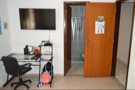 Casa à venda com 170m², 3 quartos e 1 vagaSuíte 1