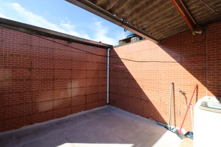 Casa à venda com 390m², 2 quartos e 2 vagasÁrea de Serviço