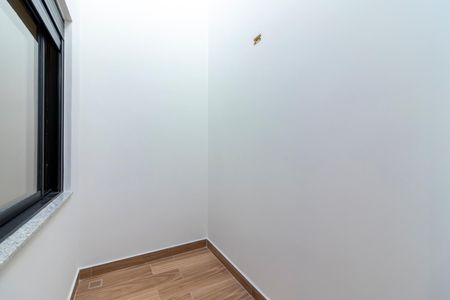 Casa à venda com 150m², 3 quartos e 3 vagas Casa à venda com 150m², 3 quartos e 3 vagasJardim de Inverno
