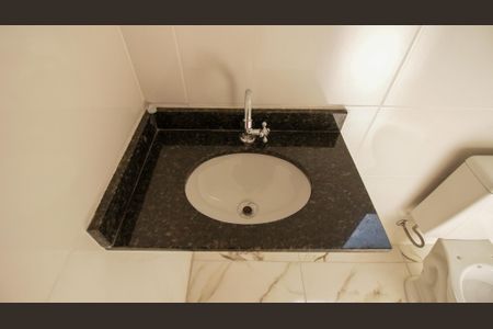 Casa à venda com 120m², 3 quartos e 2 vagas Casa à venda com 120m², 3 quartos e 2 vagasBanheiro do Quarto 3
