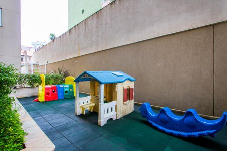 Apartamento à venda com 84m², 3 quartos e 2 vagas Apartamento à venda com 84m², 3 quartos e 2 vagasÁrea comum - Playground
