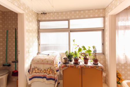 Apartamento à venda com 124m², 2 quartos e 1 vaga Apartamento à venda com 124m², 2 quartos e 1 vagaÁrea de Serviço