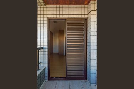 Apartamento à venda com 120m², 3 quartos e 4 vagas Apartamento à venda com 120m², 3 quartos e 4 vagasVaranda da Suíte