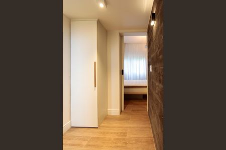 Apartamento à venda com 65m², 2 quartos e 1 vaga Apartamento à venda com 65m², 2 quartos e 1 vagaCorredor dos quartos