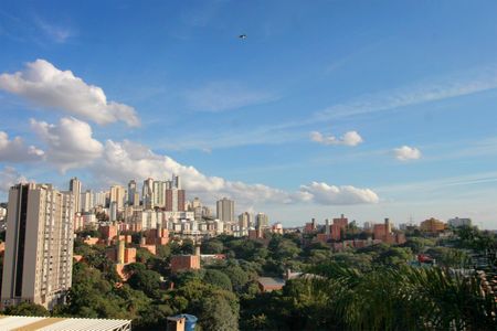 Casa à venda com 232m², 2 quartos e 4 vagasVista da Sala