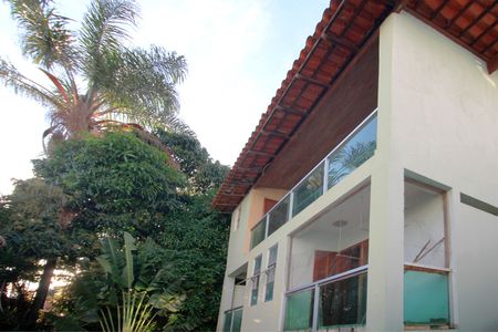 Casa à venda com 232m², 2 quartos e 4 vagasQuintal