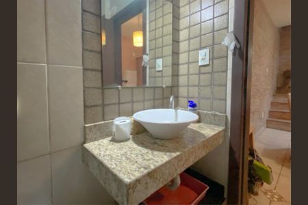 Casa à venda com 232m², 2 quartos e 4 vagasBanheiro