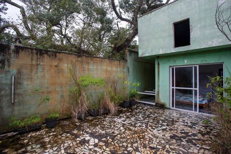 Casa à venda com 157m², 3 quartos e 2 vagasÁrea Externa