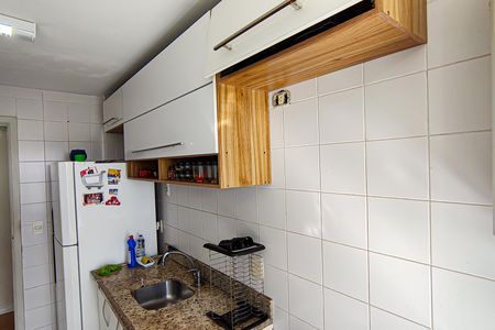 Apartamento à venda com 78m², 2 quartos e 1 vagaCozinha e Área de Serviço