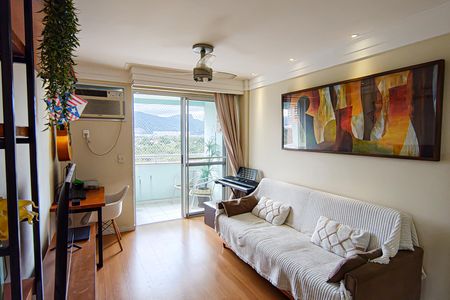 Apartamento à venda com 78m², 2 quartos e 1 vagaSala