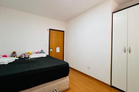 Casa à venda com 190m², 3 quartos e 5 vagas Casa à venda com 190m², 3 quartos e 5 vagasQuarto 3