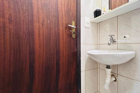 Casa à venda com 190m², 3 quartos e 5 vagas Casa à venda com 190m², 3 quartos e 5 vagasLavabo