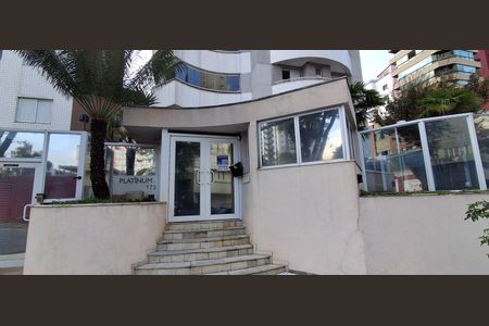 Apartamento à venda com 144m², 4 quartos e 3 vagasFachada e placa