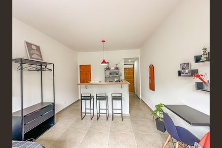 Apartamento à venda com 30m², 1 quarto e sem vaga Apartamento à venda com 30m², 1 quarto e sem vagaSala/Quarto
