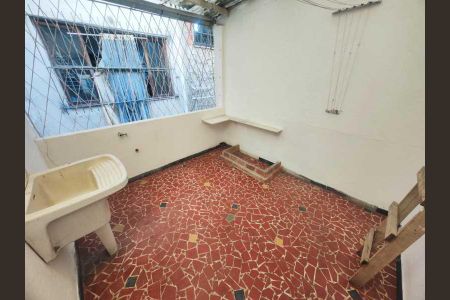 Casa de condomínio à venda com 170m², 3 quartos e 2 vagas