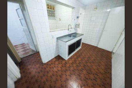 Casa de condomínio à venda com 170m², 3 quartos e 2 vagas