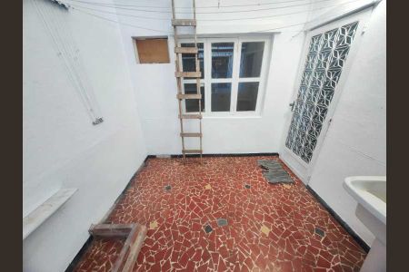 Casa de condomínio à venda com 170m², 3 quartos e 2 vagas
