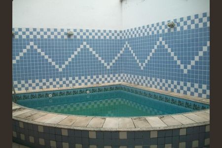 Casa à venda com 278m², 5 quartos e 2 vagas