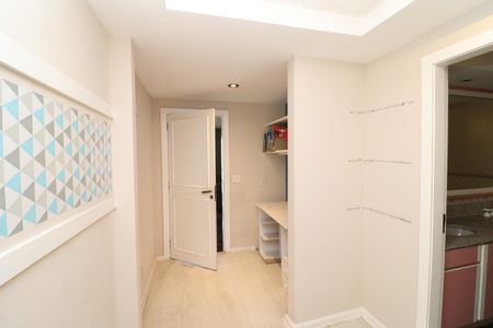 Casa à venda com 707m², 6 quartos e 4 vagasSuíte 1