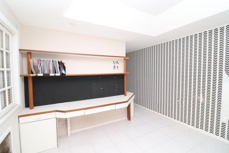 Casa à venda com 707m², 6 quartos e 4 vagasSuíte 2