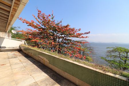 Casa à venda com 707m², 6 quartos e 4 vagasTerraço