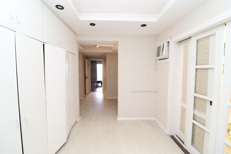 Casa à venda com 707m², 6 quartos e 4 vagasSuíte 1