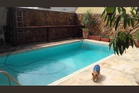 Casa à venda com 360m², 4 quartos e 3 vagas