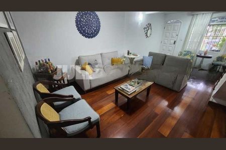 Casa à venda com 176m², 3 quartos e 2 vagas