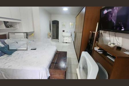 Casa à venda com 176m², 3 quartos e 2 vagas