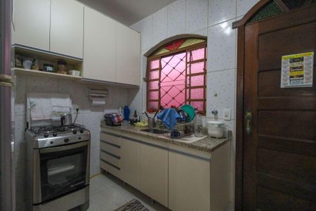 Casa à venda com 294m², 4 quartos e 3 vagas