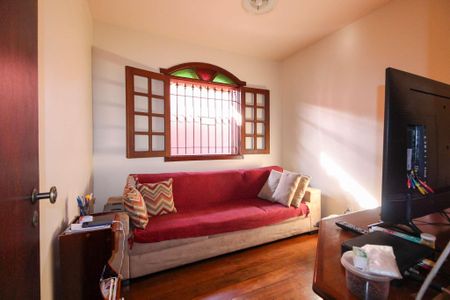 Casa à venda com 294m², 4 quartos e 3 vagas