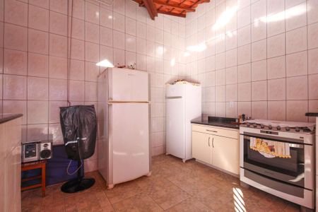 Casa à venda com 294m², 4 quartos e 3 vagas