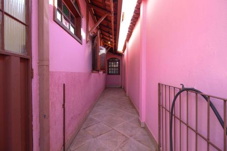 Casa à venda com 294m², 4 quartos e 3 vagas