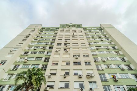 Apartamento à venda com 41m², 1 quarto e sem vaga Apartamento à venda com 41m², 1 quarto e sem vagaFachada