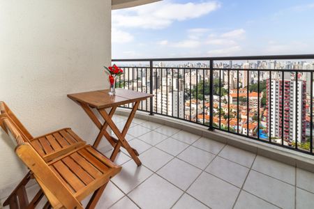 Apartamento à venda com 69m², 3 quartos e 1 vaga Apartamento à venda com 69m², 3 quartos e 1 vagaVaranda