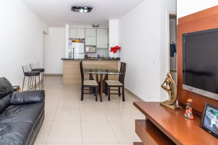 Apartamento à venda com 69m², 3 quartos e 1 vaga Apartamento à venda com 69m², 3 quartos e 1 vagaSala