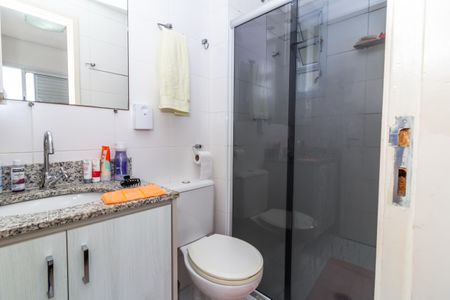 Apartamento à venda com 69m², 3 quartos e 1 vaga Apartamento à venda com 69m², 3 quartos e 1 vagaBanheiro da Suíte