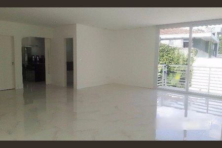 Casa à venda com 630m², 4 quartos e 12 vagas