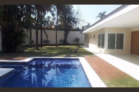 Casa à venda com 630m², 4 quartos e 12 vagas