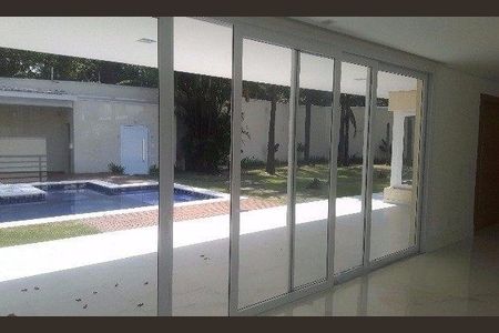 Casa à venda com 630m², 4 quartos e 12 vagas