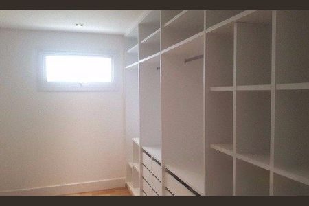 Casa à venda com 630m², 4 quartos e 12 vagas