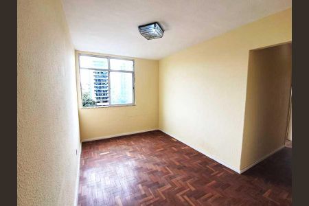 Apartamento à venda com 75m², 3 quartos e 1 vaga
