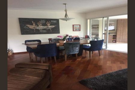 Apartamento à venda com 182m², 5 quartos e 4 vagas
