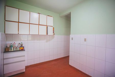 Casa à venda com 140m², 2 quartos e 4 vagas Casa à venda com 140m², 2 quartos e 4 vagasCozinha